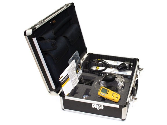 Gas Monitor: GasAlertMicroClip XL Confined Space Kit (Excludes the instrument and Calibration Gas)